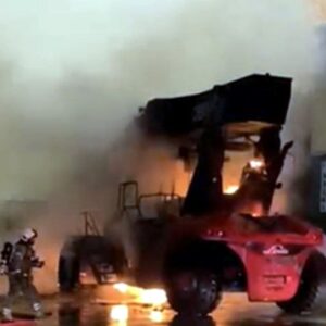 ambarli limanindayangin DwSy2yiq