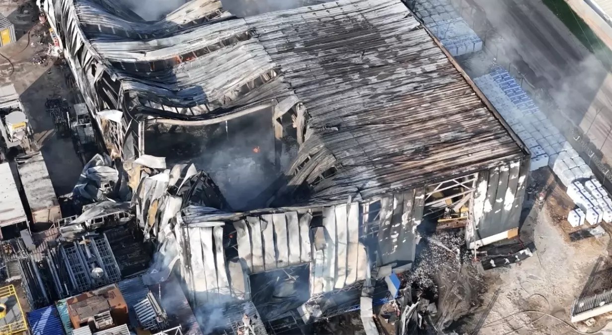 basiskelede yangin dronla goruntulendi AjJM9mTb