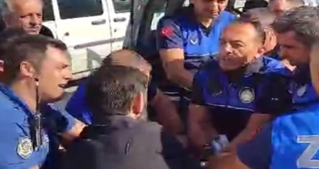 akpli belediye afis krizi Rcfvb631