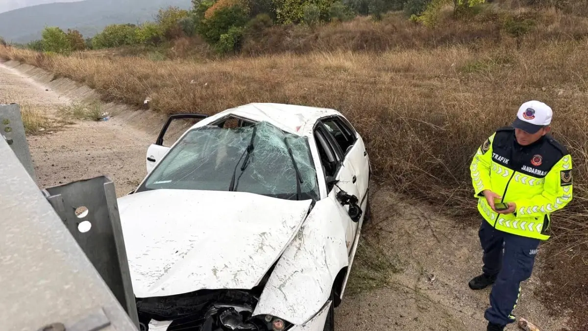 bursada trafik kazasi 4 yarali vMtxeP6S