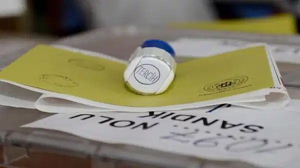 carpici secim anketi sonucu chp birinci dem parti mhpyi gecti kOyDzkum.jpg