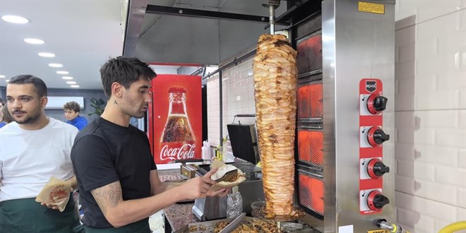 besiktasin eski yildizi futbolu birakti donerci oldu cQErSjAg.jpg