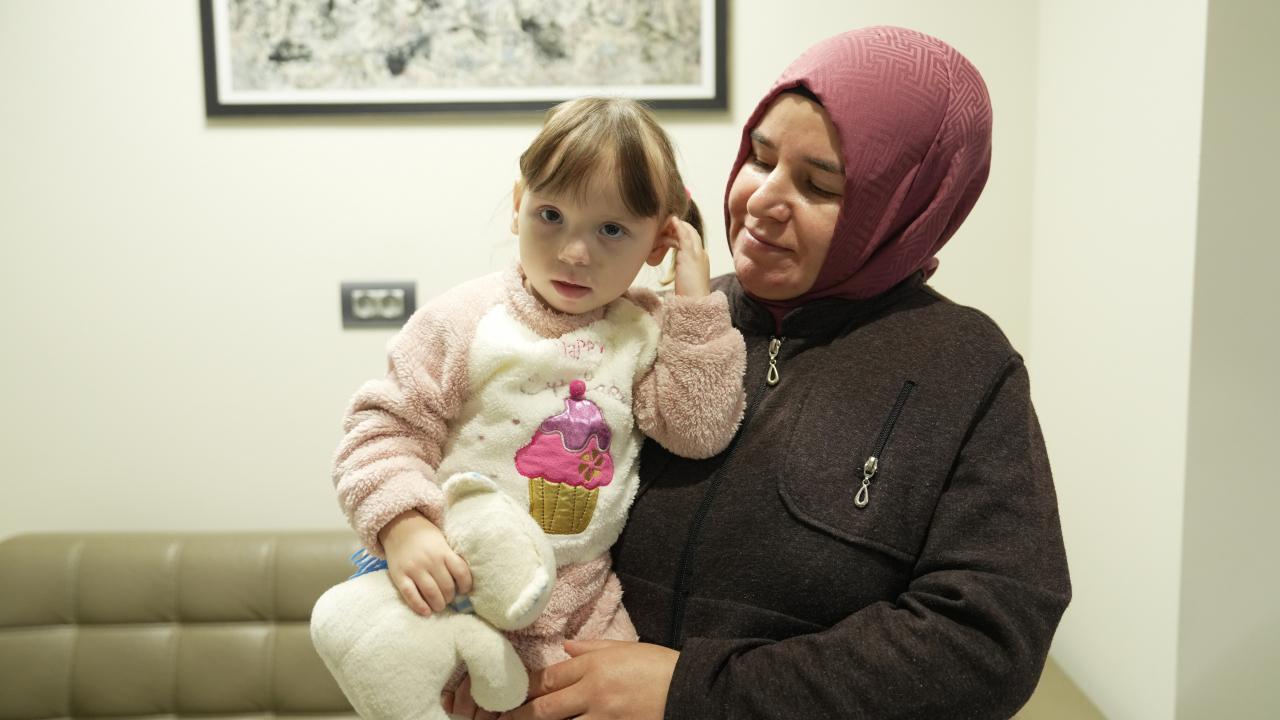 karaciger yetmezligiyle dogdu annesinin fedakarligiyla hayata tutundu qhpTKFgi.jpg