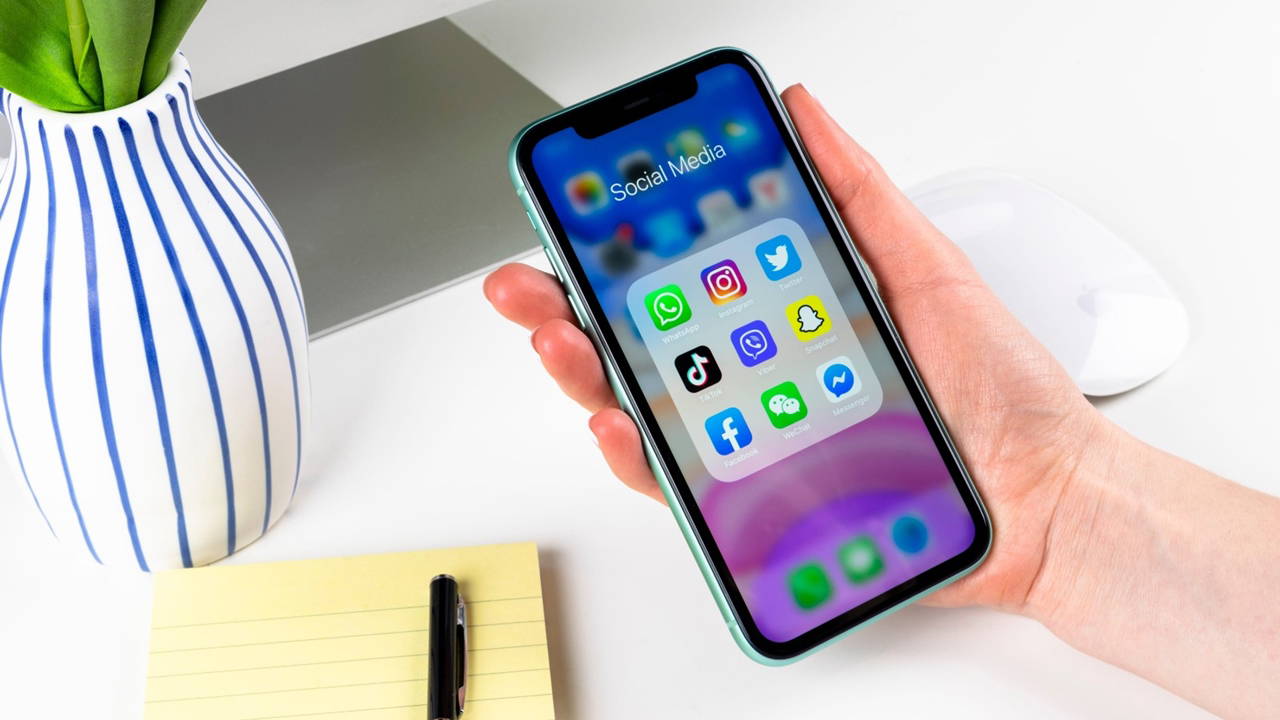 Meta’nın Instagram ve Facebook’u Kural İhlaliyle Suçlanıyor