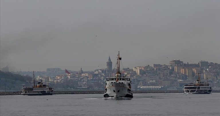 istanbulda-cok-sayida-vapur-seferi-iptal-edildi-sHHZuTFp