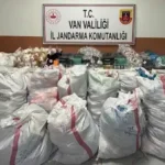 piyasa-degeri-21-milyon-lira-gumruk-kacagi-malzeme-ele-gecirildi-1tYMIlWV