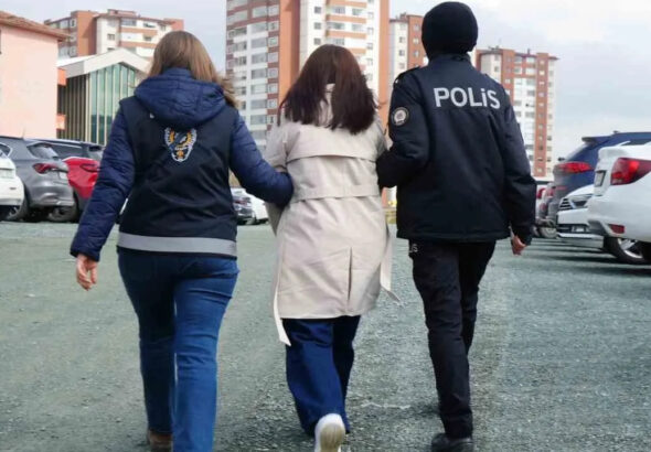 tuvalette-dogurulduktan-sonra-cope-birakilan-bebegin-annesine-hapis-cezasi-xB3zlQcf