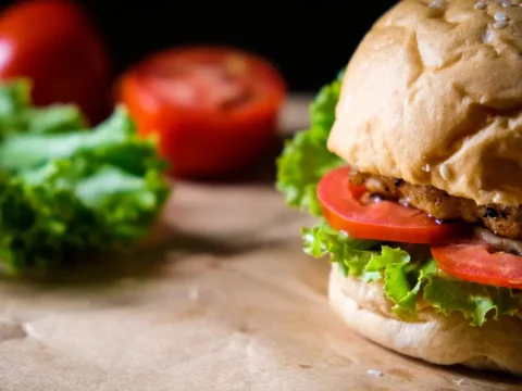 Unlu fast food markasi iflas etti restoranlari satisa cikarildi Um4GalAg